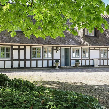 Hébergement de vacances 18 Person Holiday In N Rre Aaby *